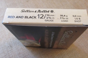 Sellier Bellot Red Black 12/70 35,4g 10 kpl